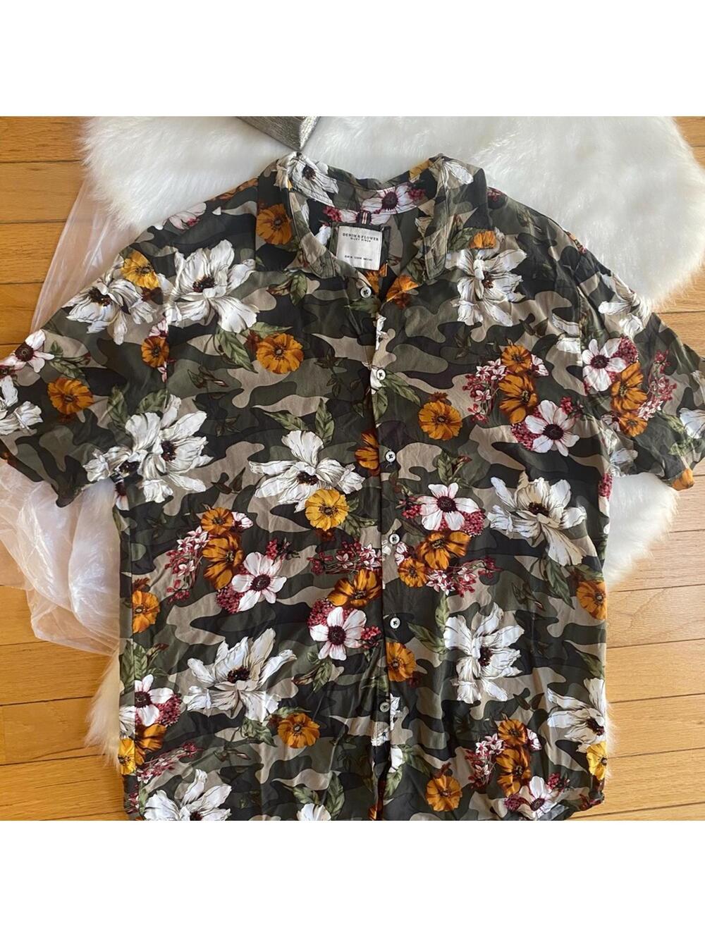 Denim & Flower Men’s Floral Camo Button Down Shirt Medium